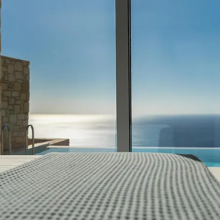 Villa Kyma - *