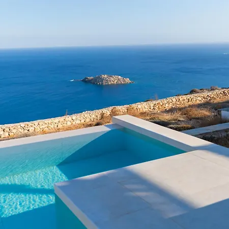 Villa Kyma - *